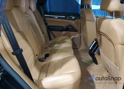 2018 Porsche Cayenne Turbo z USA, uszkodzony, nr VIN WP1AC2A21JLA85324